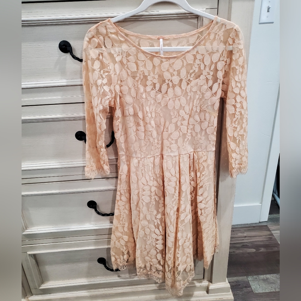 Free People pale peach cream lace 3/4 long sleeve fit n flare boho mini dress